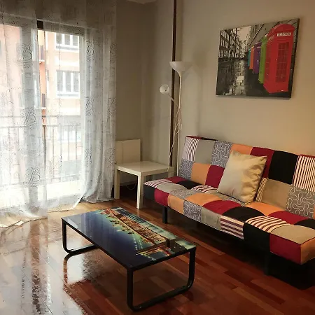 Az El Balcón De Conde De Aranda Saragoça